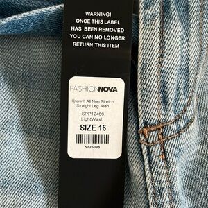 Know it all Fashion nova, size 16 light wash straight leg  jean
